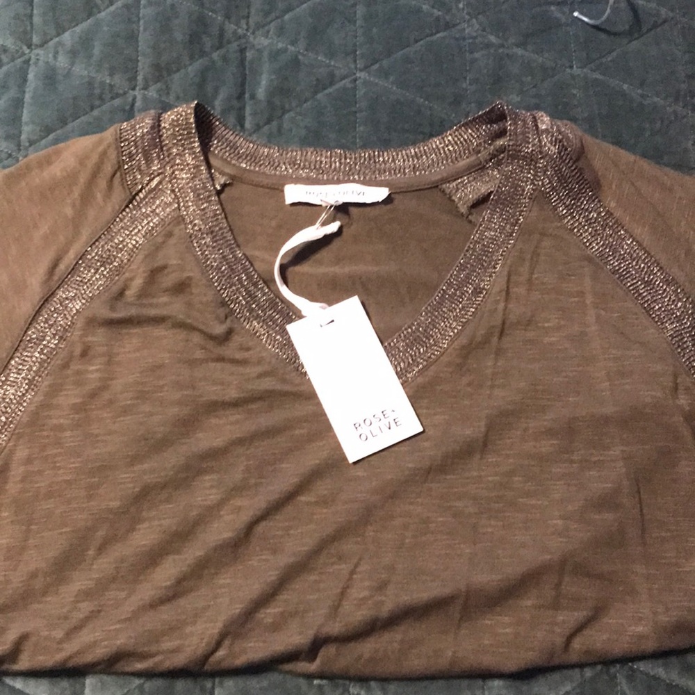 Rose & Olive V-neck Top
